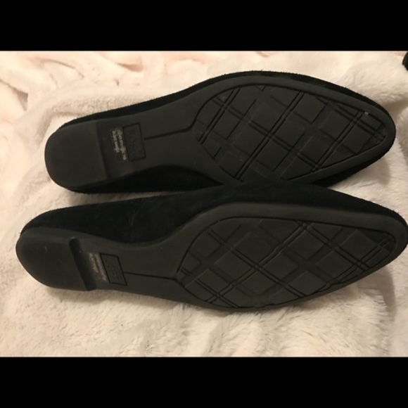 NEW Ann Taylor Loft Black suede flats with gems - Picture 7 of 7
